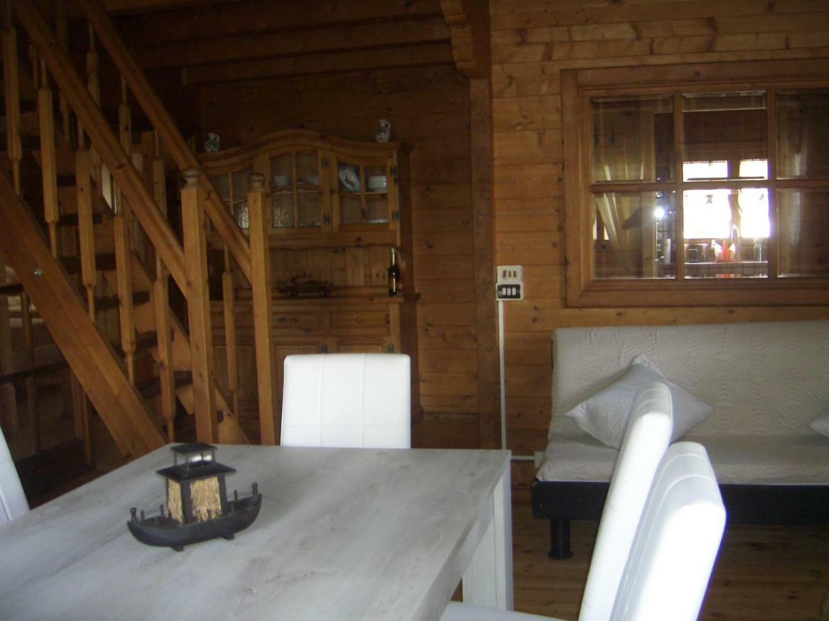 Chalet L Oasi Di Ambra 8 Posti Letto Con Uso Piscina Ardea Bagian luar foto