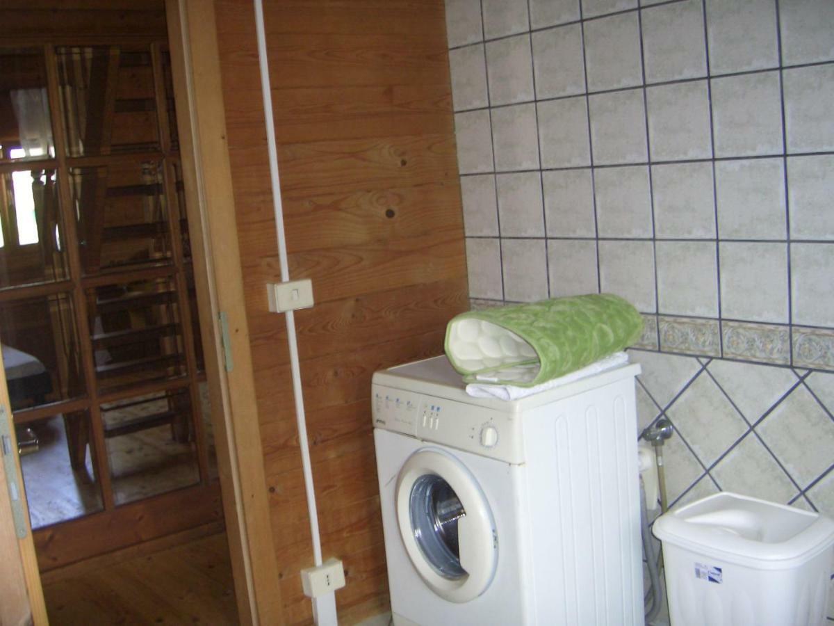 Chalet L Oasi Di Ambra 8 Posti Letto Con Uso Piscina Ardea Bagian luar foto